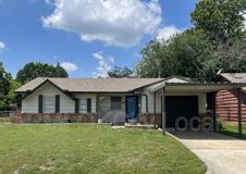 2325 N Redmond Ave - Photo 1 of 1