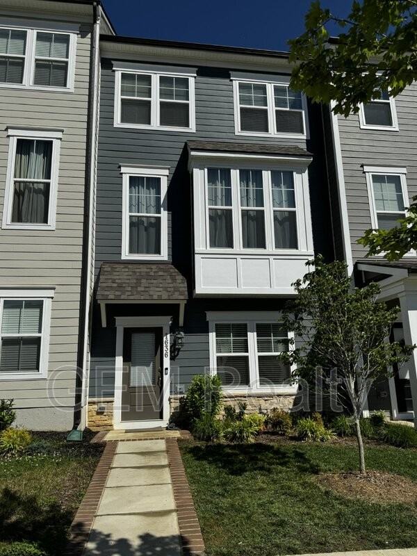 1636 Bay Cedar Dr - Photo 3 of 50