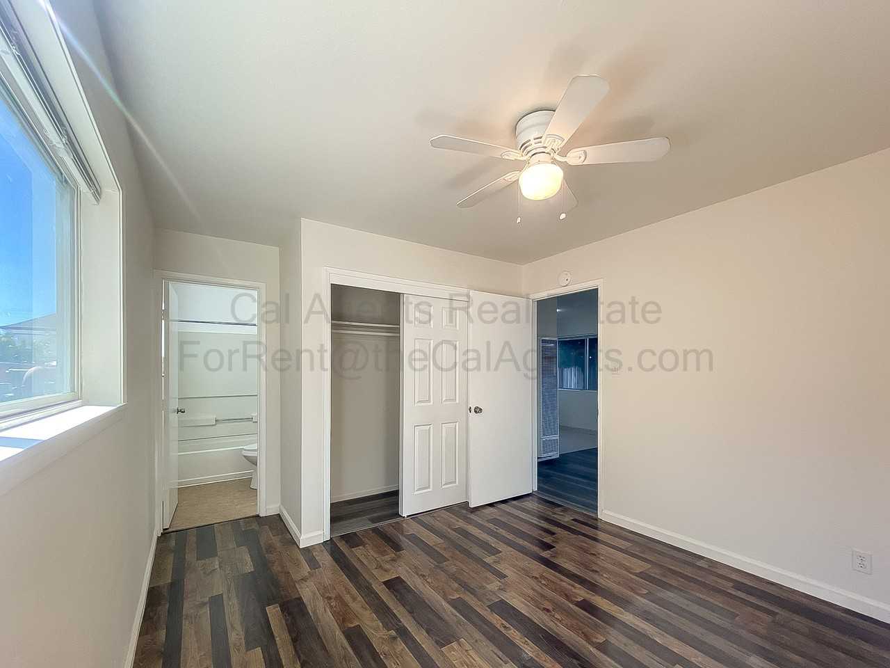 2112 Ninth Street - Photo 3 of 8