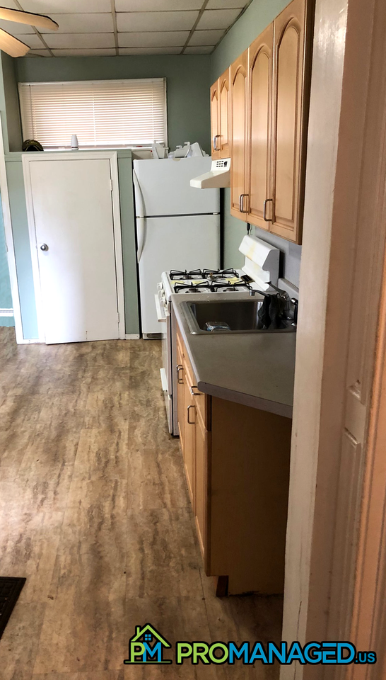 423-425 Radcliffe Street - Photo 3 of 8