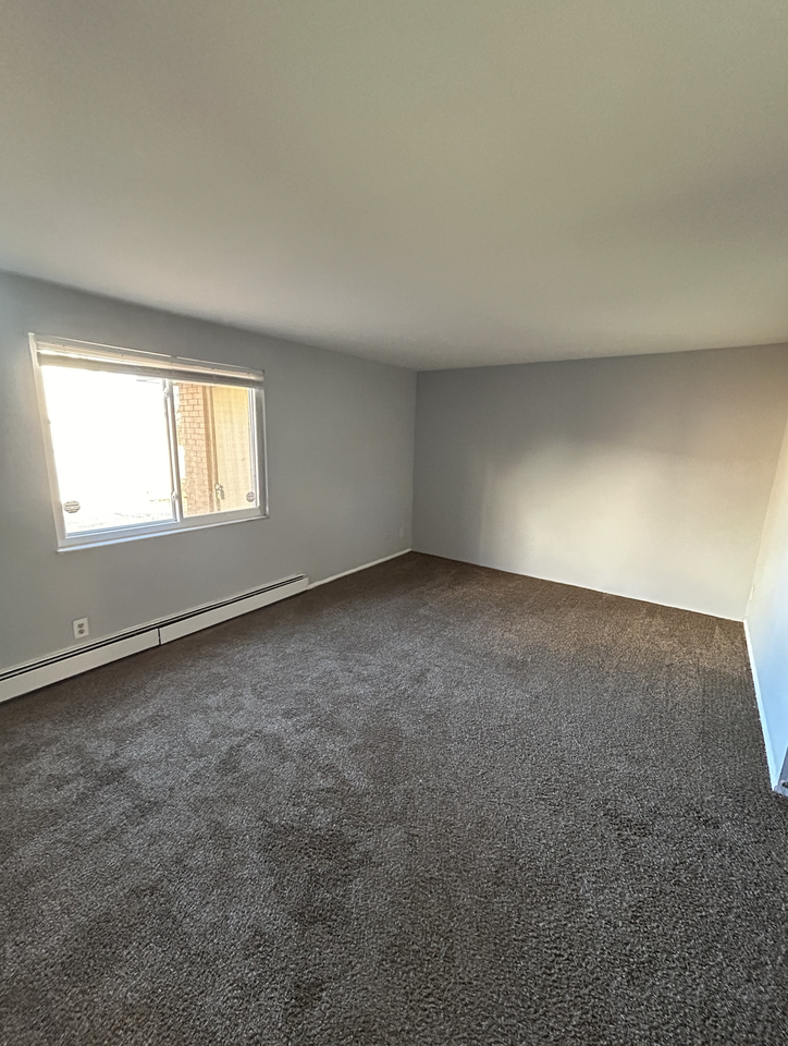 4103 East 4th Street - Photo 4 of 15