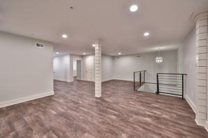 featured image of 1320 N Franklin St