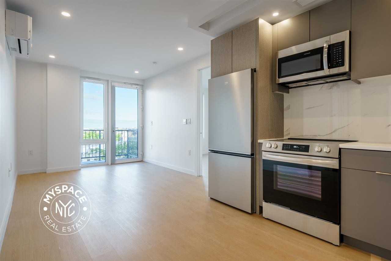 1499 Bedford Ave #9G