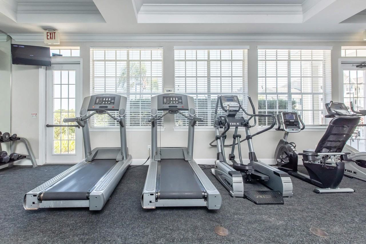 Lake House - Photo 5 of 50