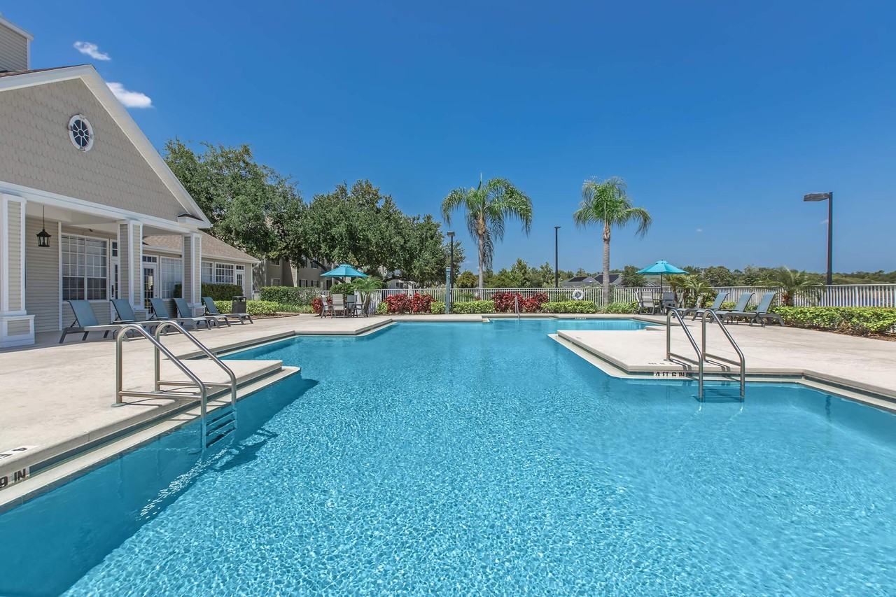 Lake House - Photo 7 of 50