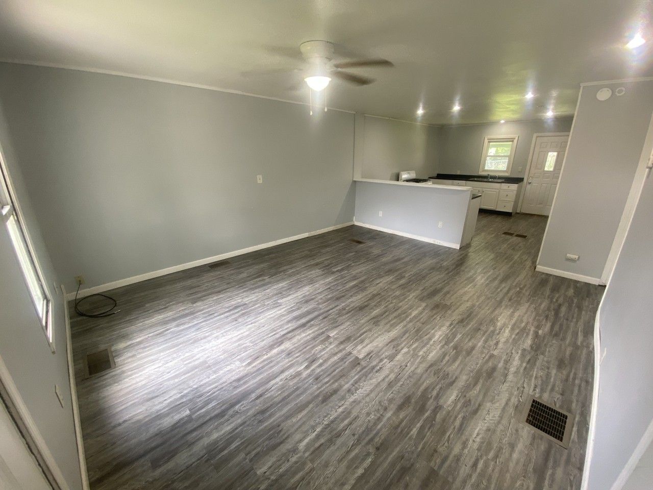 110 Mack St #NA - Photo 3 of 12