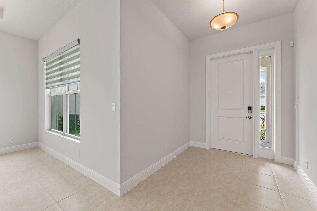 12622 Nautilus Cir #NA - Photo 2 of 25