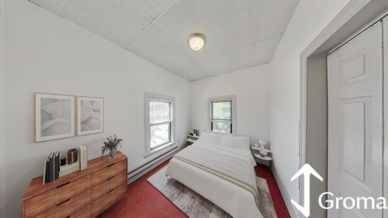 1540 Tremont St #3R - Photo 6 of 8