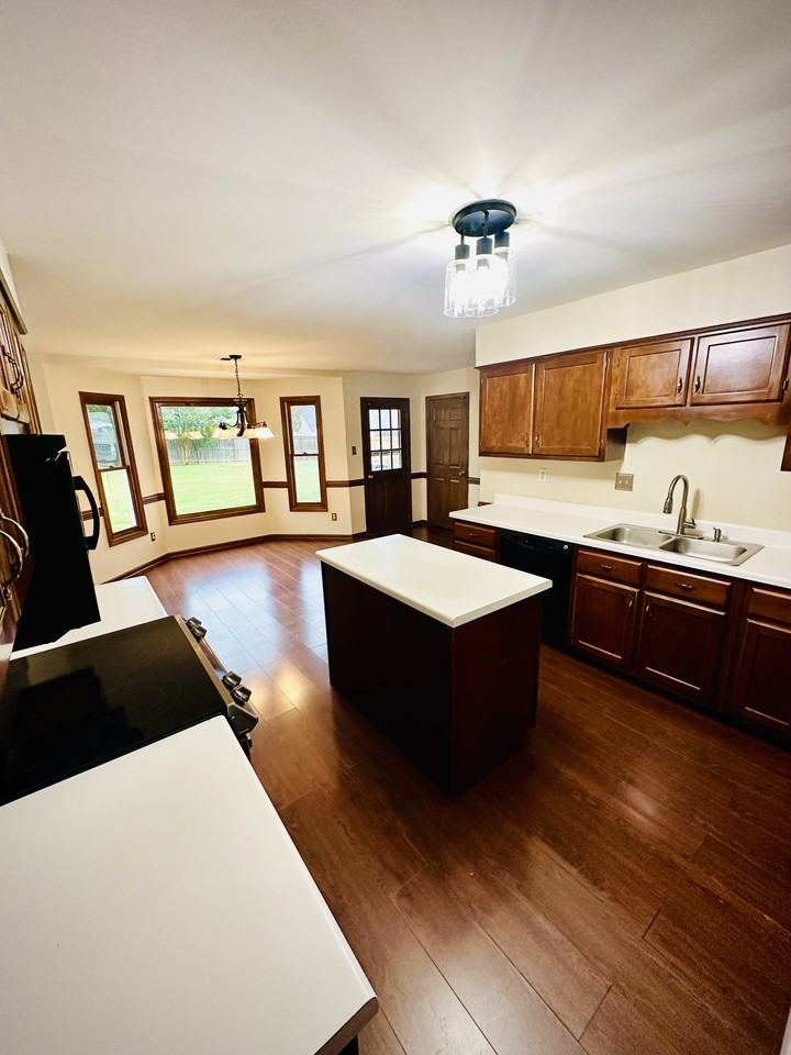578 Winford Dr #NA - Photo 3 of 25