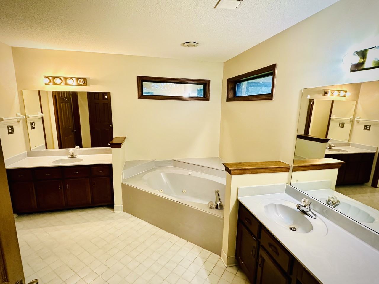 578 Winford Dr #NA - Photo 4 of 25