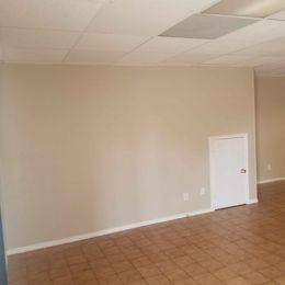 300 E Champion St #2 - Photo 7 of 17