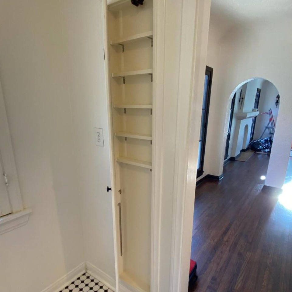 2570 N Beachwood Dr #2 - Photo 7 of 16