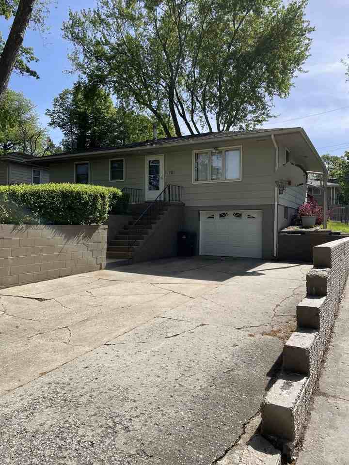 707 13th Ave #NA - Photo 3 of 42