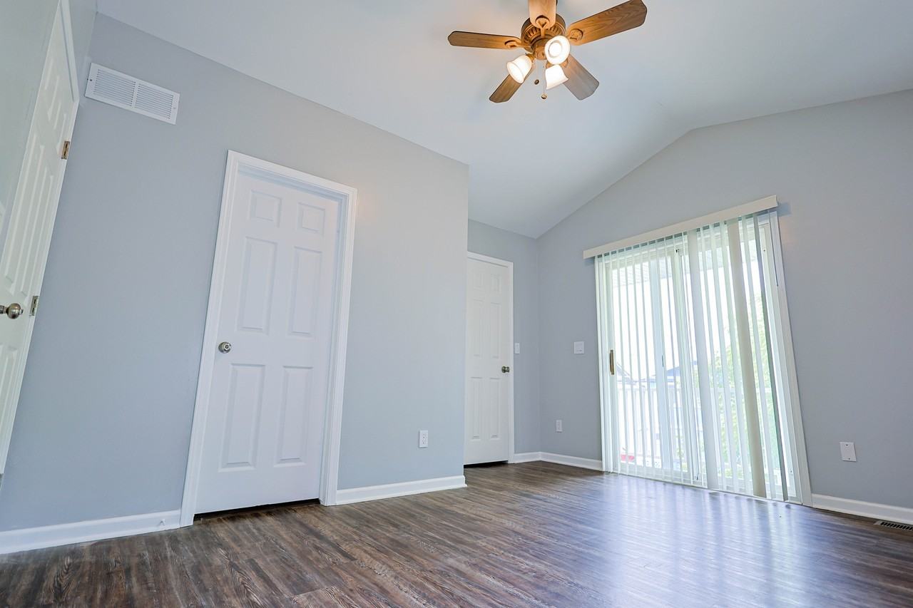 8872 Lagoon Dr #NA - Photo 3 of 17