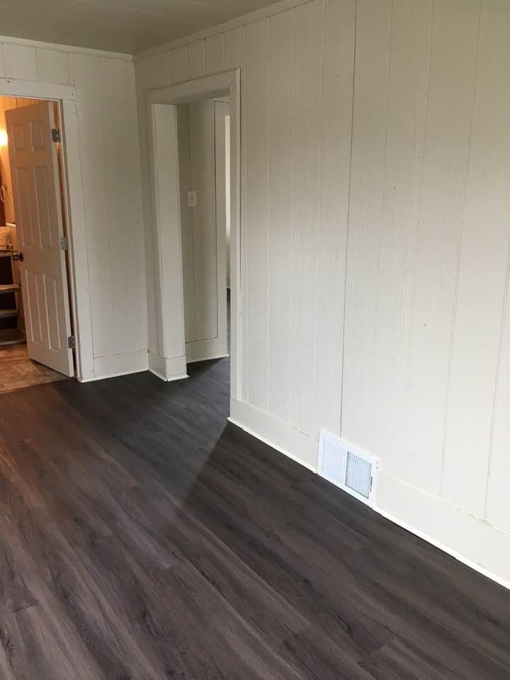 435 Tawas St - Photo 6 of 10