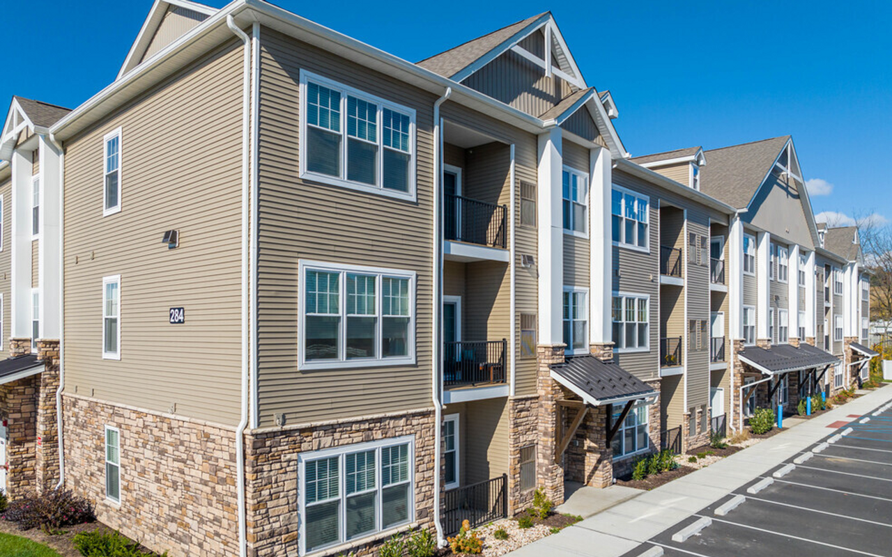 Bath View Apartments - Photo 2 of 39