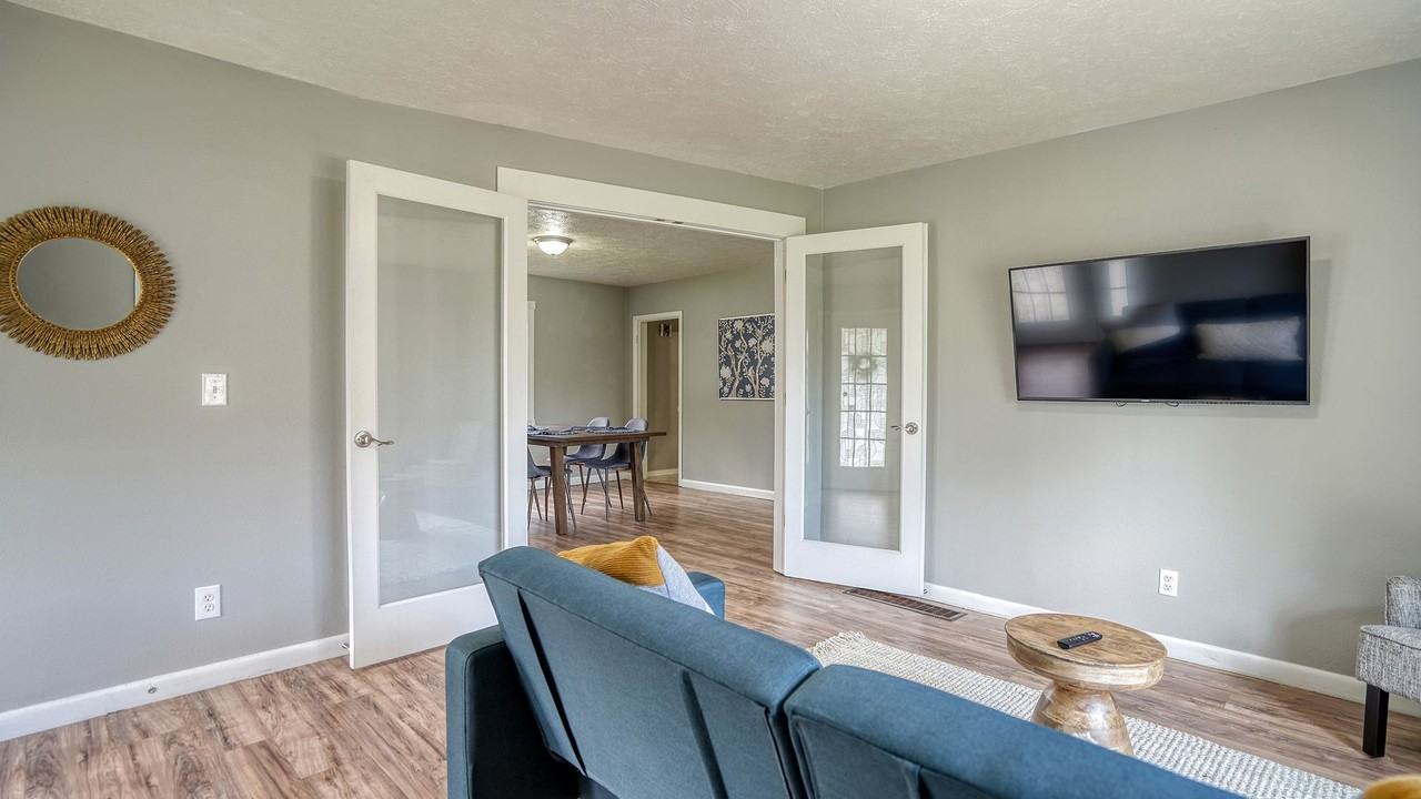 3928 N Post St - Photo 4 of 14