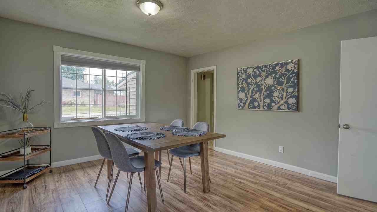 3928 N Post St - Photo 6 of 14