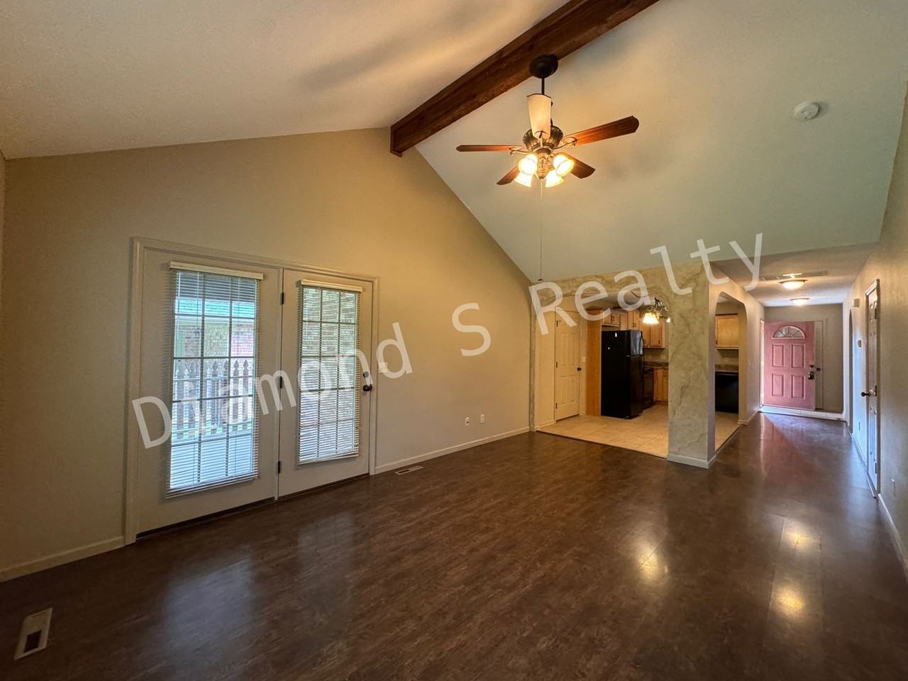 1147 S Oak Grove Ave - Photo 2 of 18