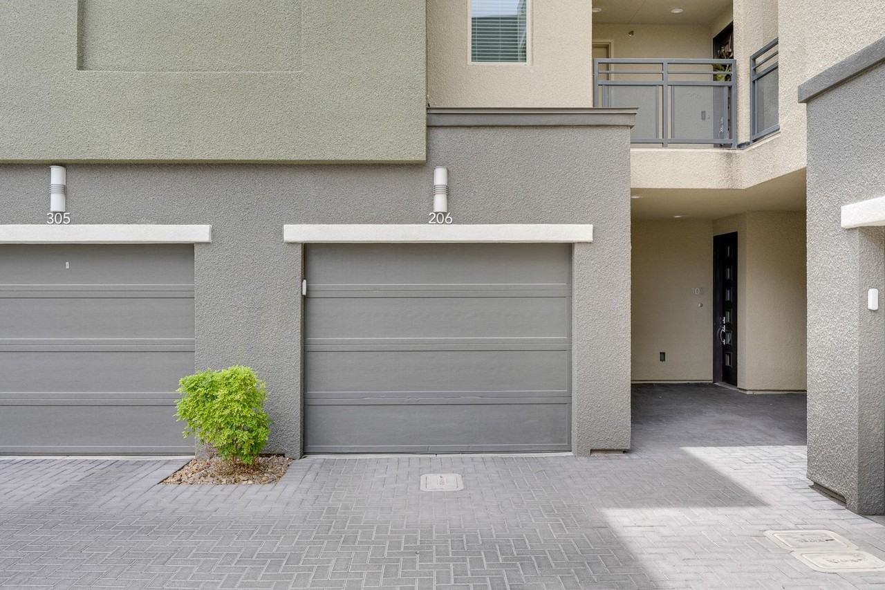 11231 Hidden Peak Ave #206 - Photo 4 of 30