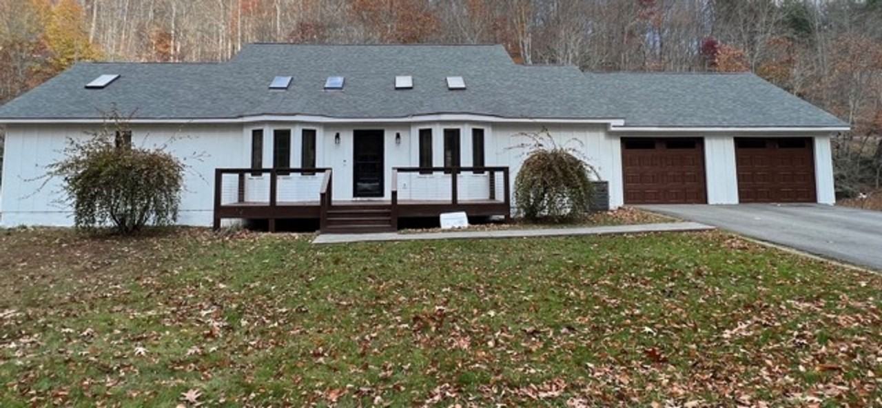 250 River Run Rd - Photo 2 of 50