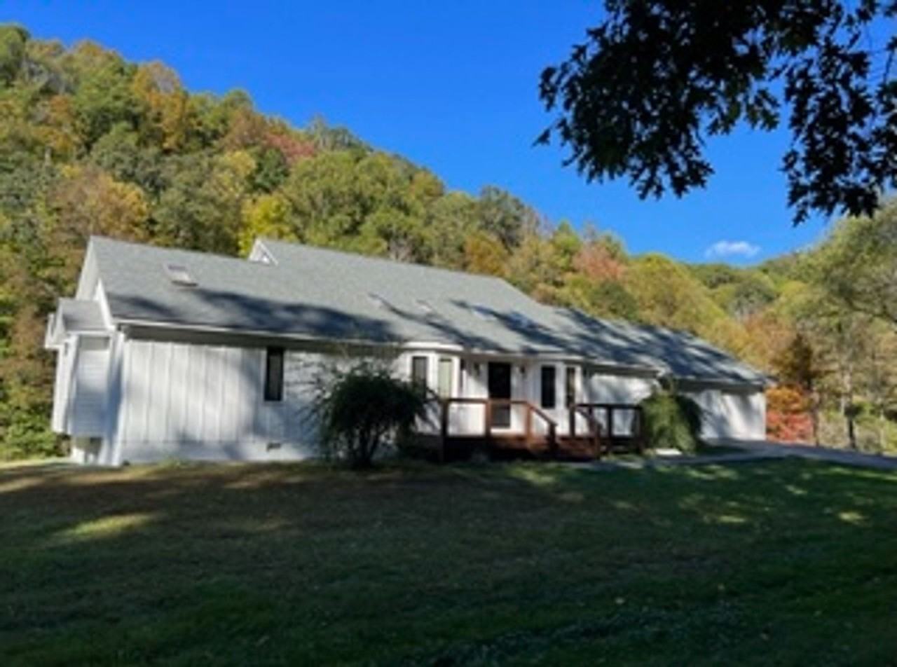 250 River Run Rd - Photo 3 of 50