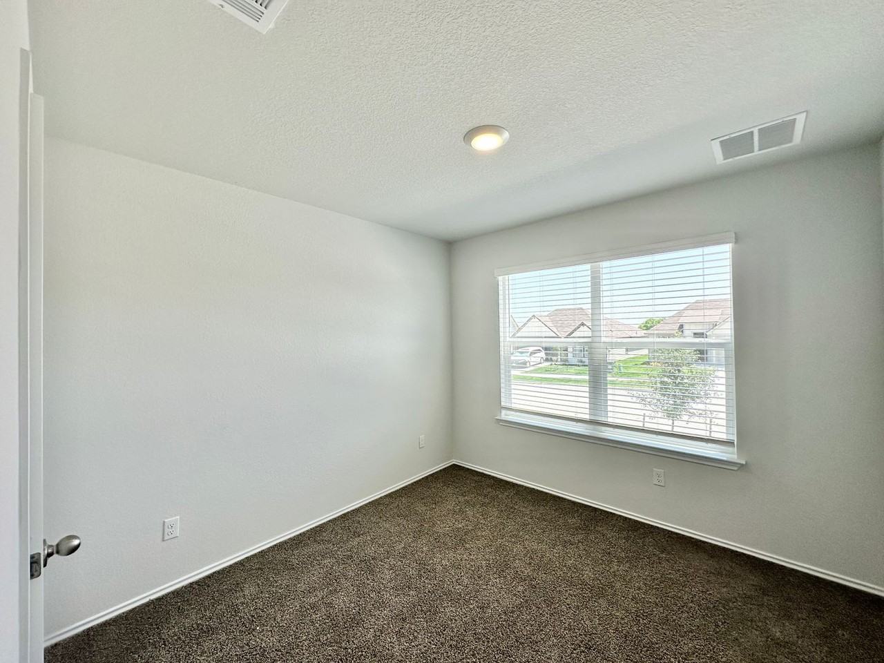 10007 Avendesora Rd - Photo 2 of 30