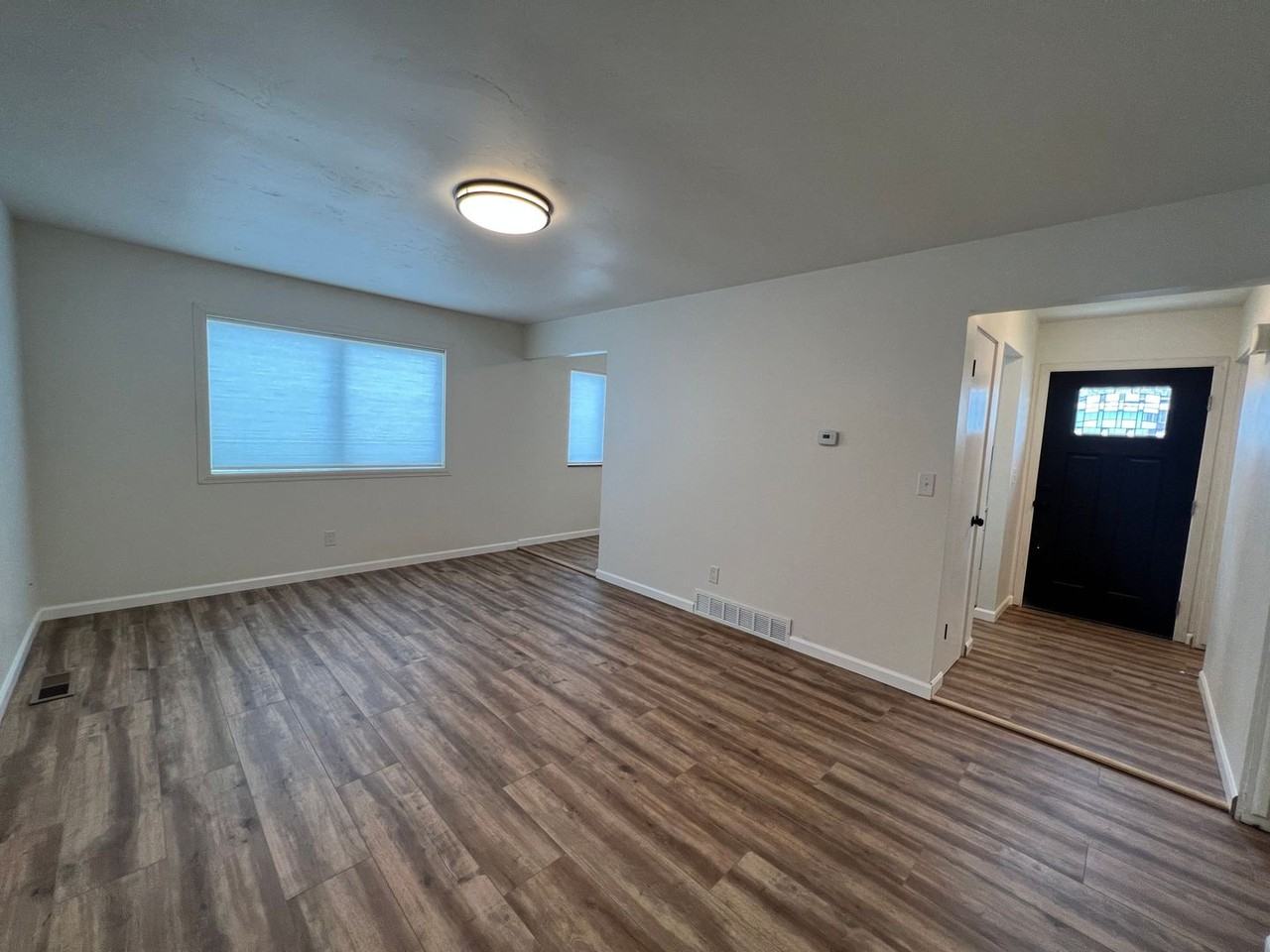 2421 Schilling St - Photo 3 of 6