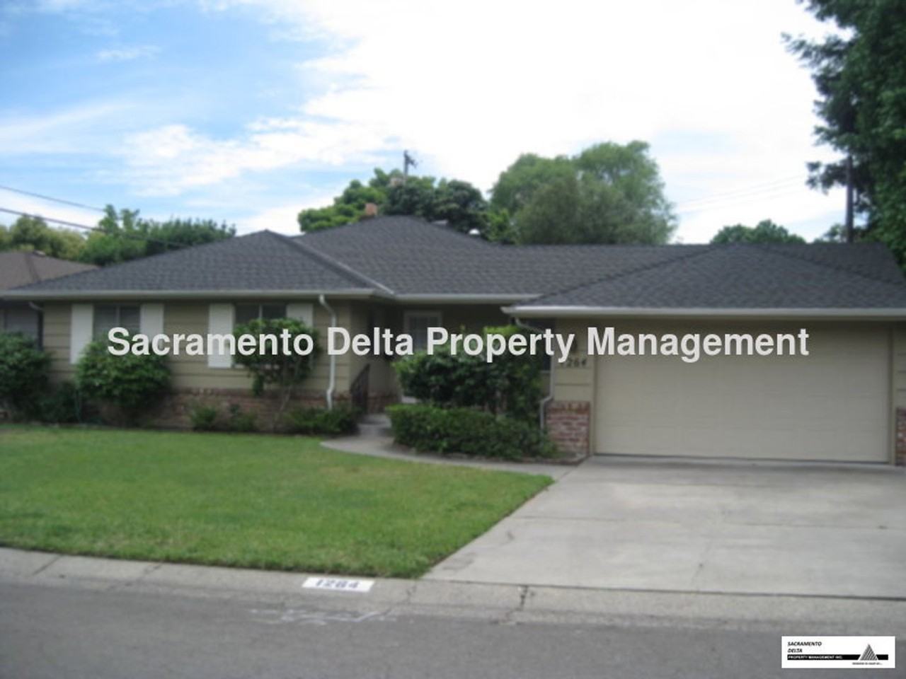 1264 Noonan Dr - Photo 3 of 24