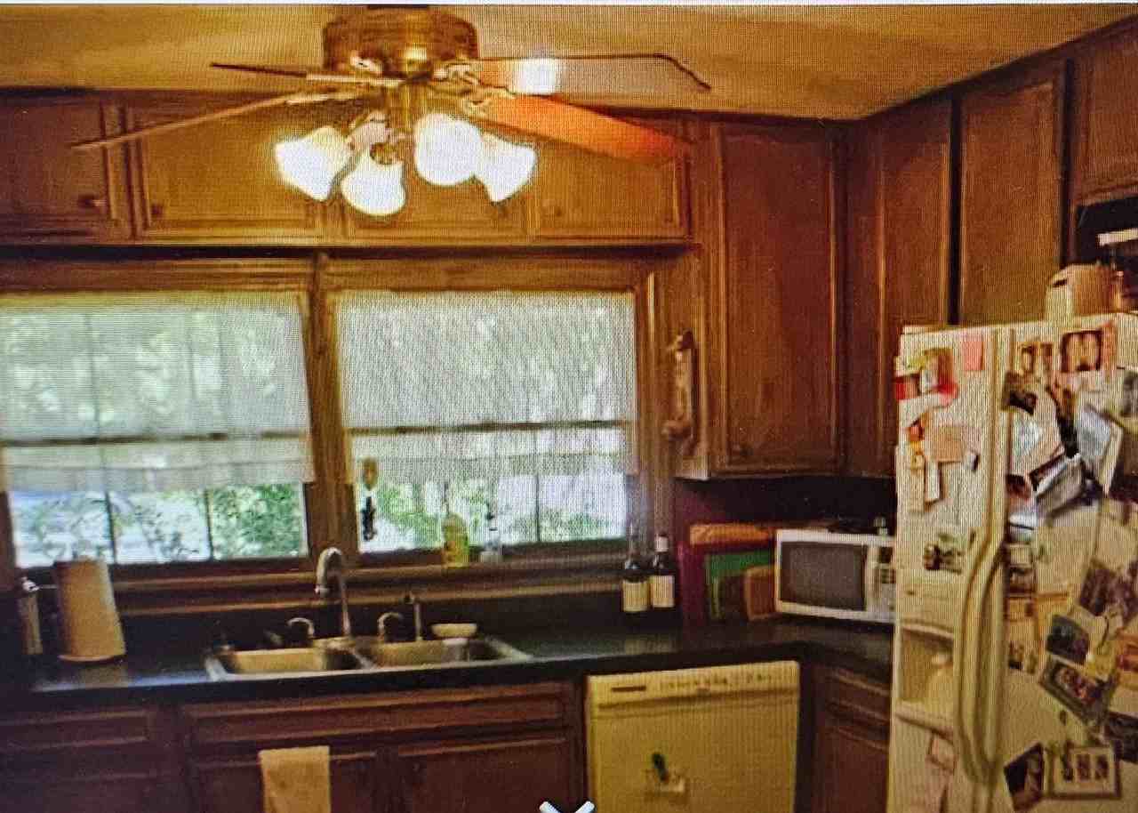 307 Francis Dr - Photo 2 of 7