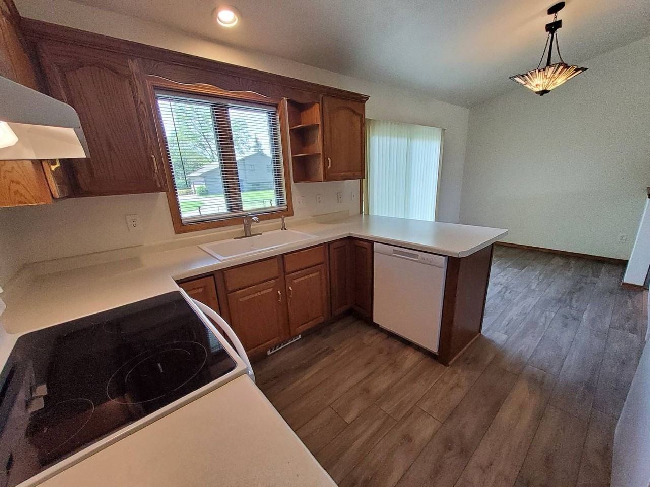 2801 Ruschfield Dr - Photo 3 of 26