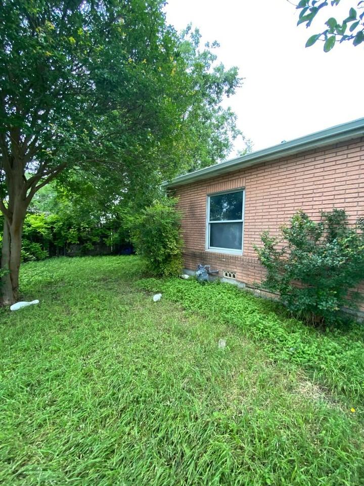 903 Conder St - Photo 2 of 23
