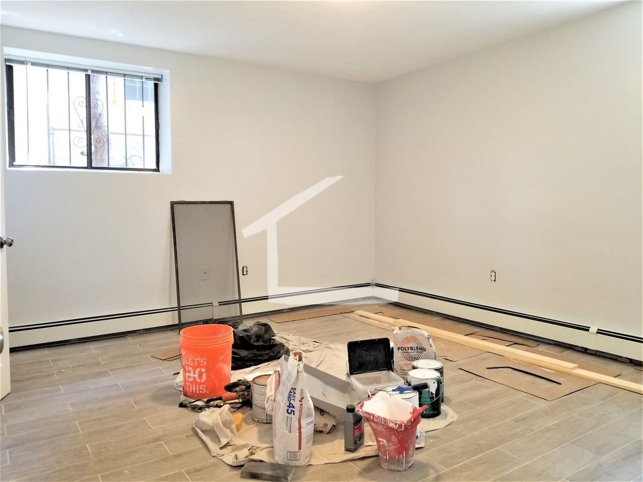 28 Brentwood St - Photo 5 of 7