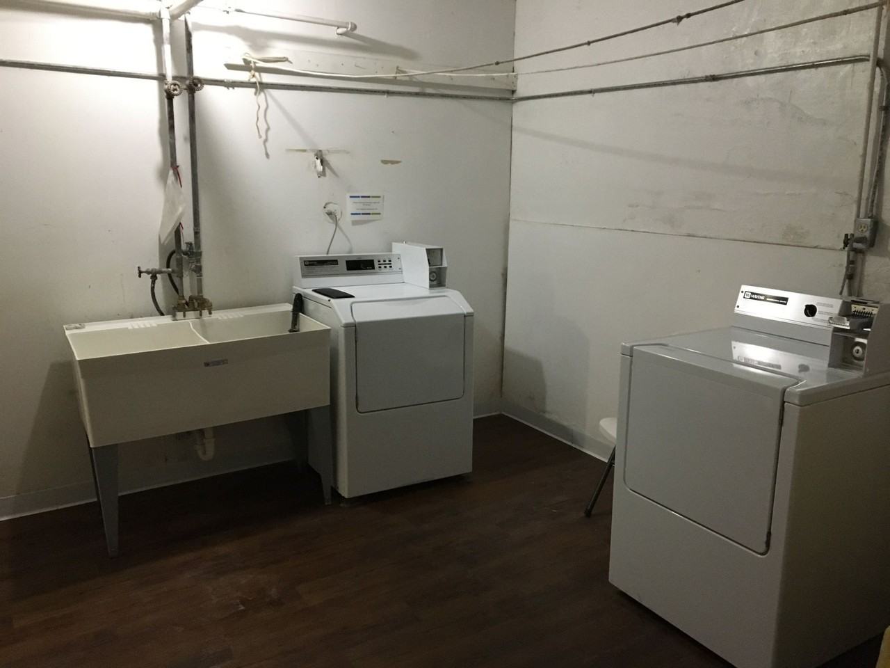 1804 E Elmdale Ct - Photo 2 of 4