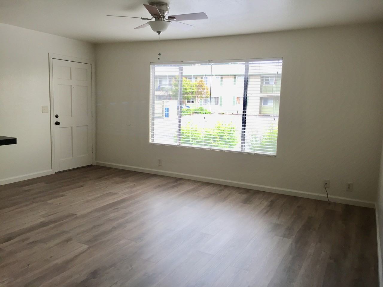 Crestline Apartments - Photo 3 of 30