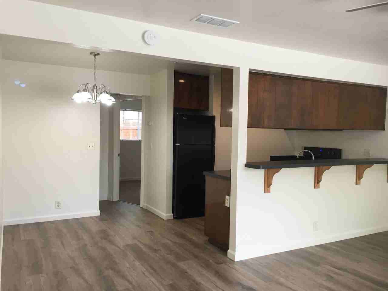 Crestline Apartments - Photo 6 of 30