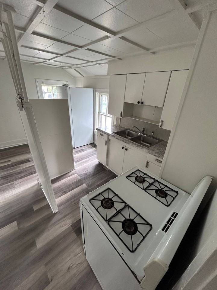 169 North Union Street - Photo 2 of 7