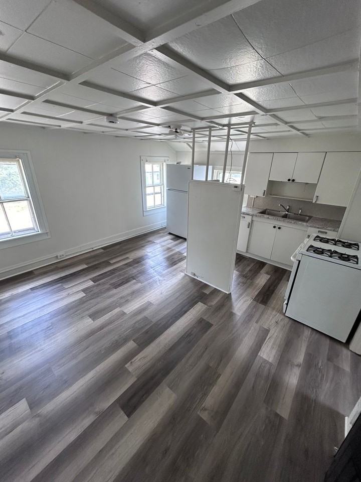 169 North Union Street - Photo 3 of 7