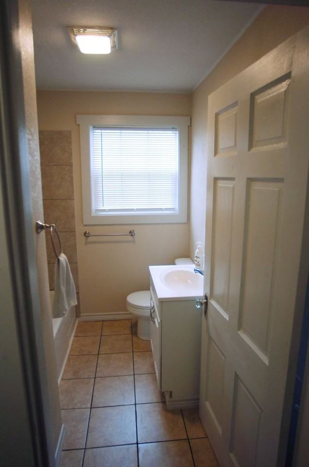 1142 Jeanette St - Photo 2 of 11