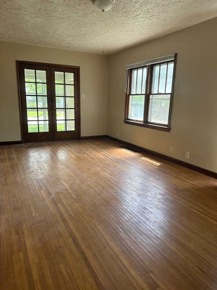 744 Wallgate Ave - Photo 2 of 10