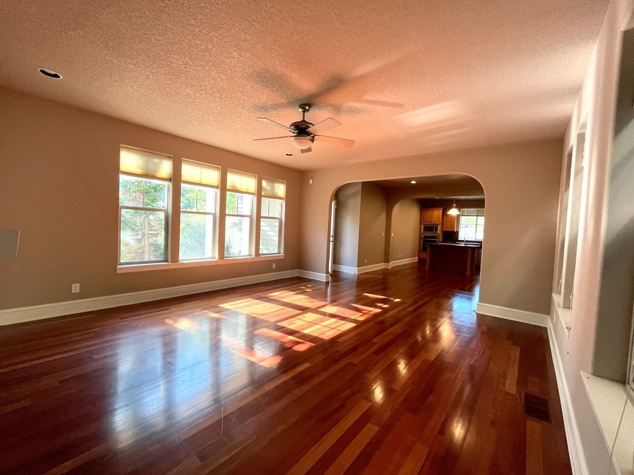 13597 Sw King Lear Way - Photo 3 of 27