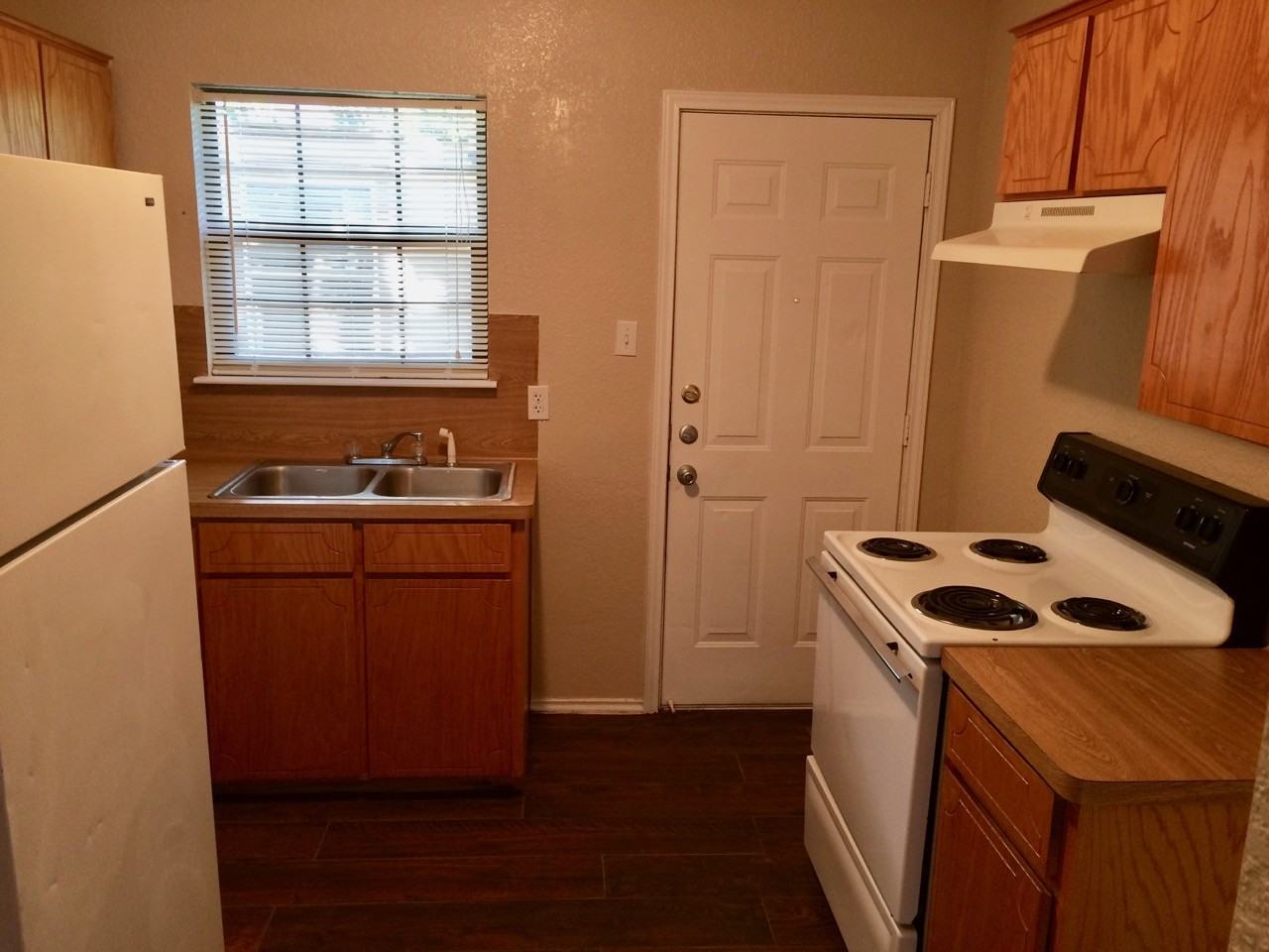 1610 Poage Ave #1610 - Photo 7 of 10