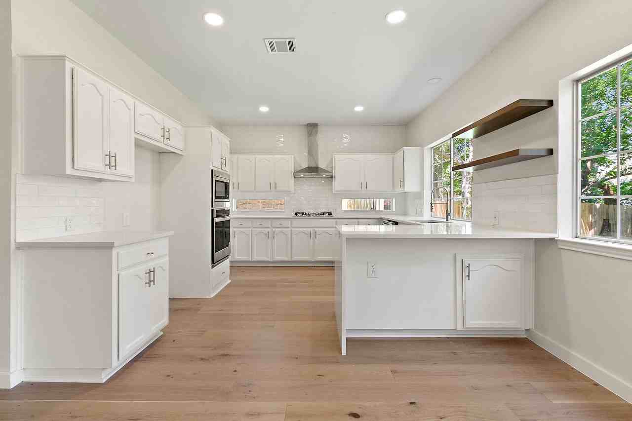 3811 Standfield Ct - Photo 7 of 21