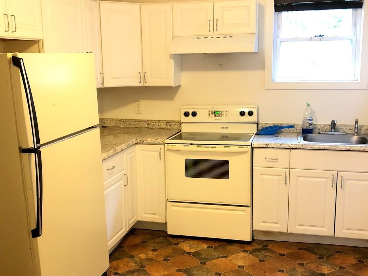 309 Beaver St - Photo 2 of 8