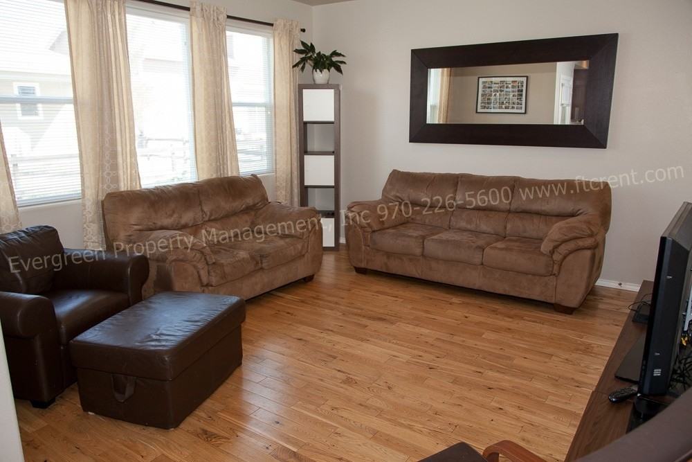 451 Noquet Ct - Photo 3 of 16