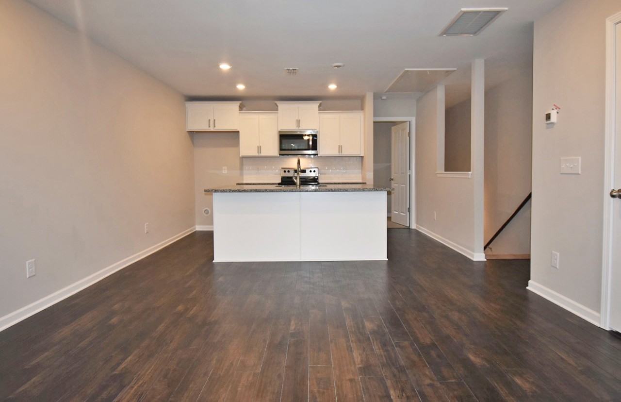 2032 Middle Tennessee Blvd - Photo 4 of 21