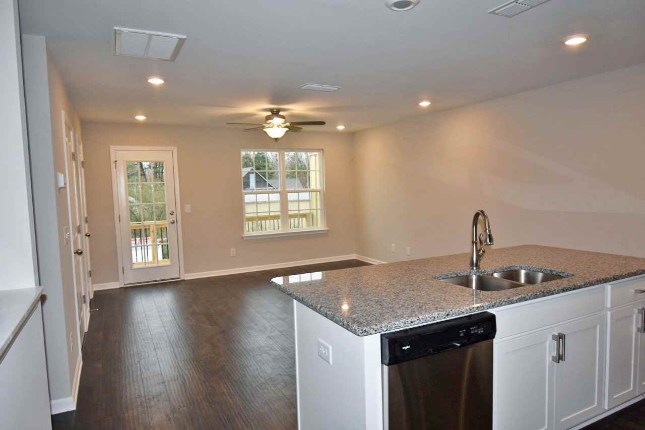 2032 Middle Tennessee Blvd - Photo 6 of 21
