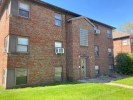 featured image of 1011 W Locust St