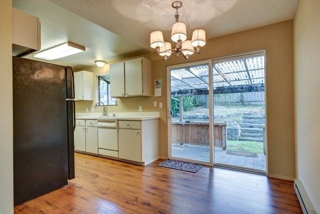 4318 Terrace Dr - Photo 3 of 23