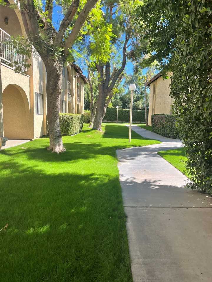 Royal Oaks Apartments in Bermuda Dunes - Photo 2 of 23